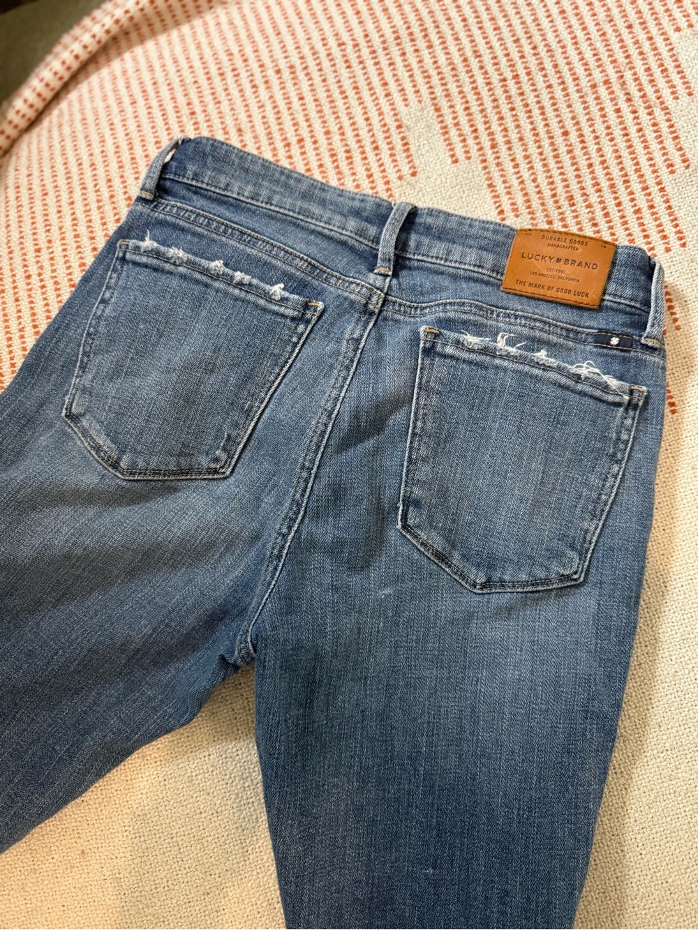 Lucky Brand Women's Slim Jeans Blue Denim Distressed Size 4/27 - Picture 9 of 11